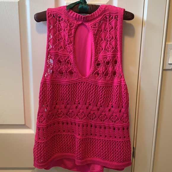 Pink sleeveless knit top w/tank top. Large. NWOT - Picture 4 of 8